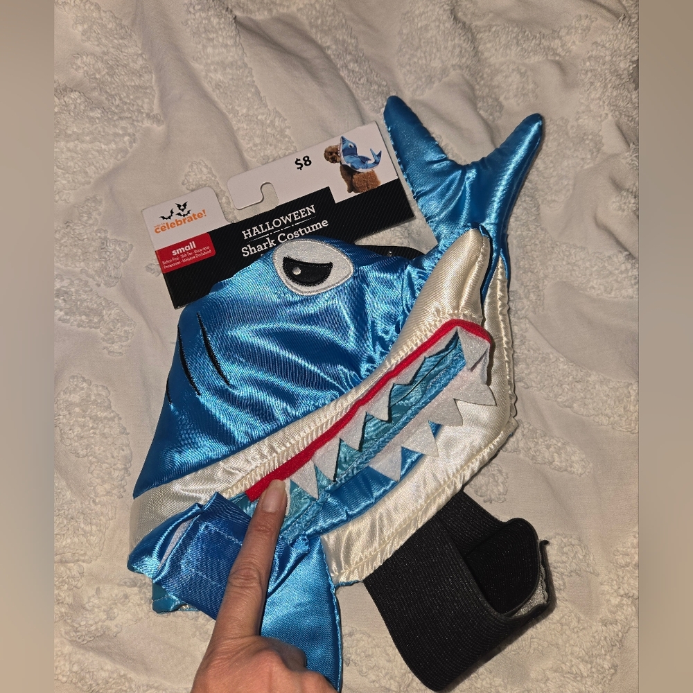 NWT Blue Shark Halloween Costume For Small 12" Dog - Picture 2 of 5